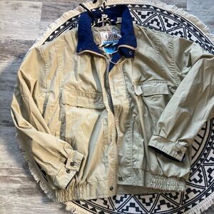 Vintage GIONI designs lightly lined jacket.